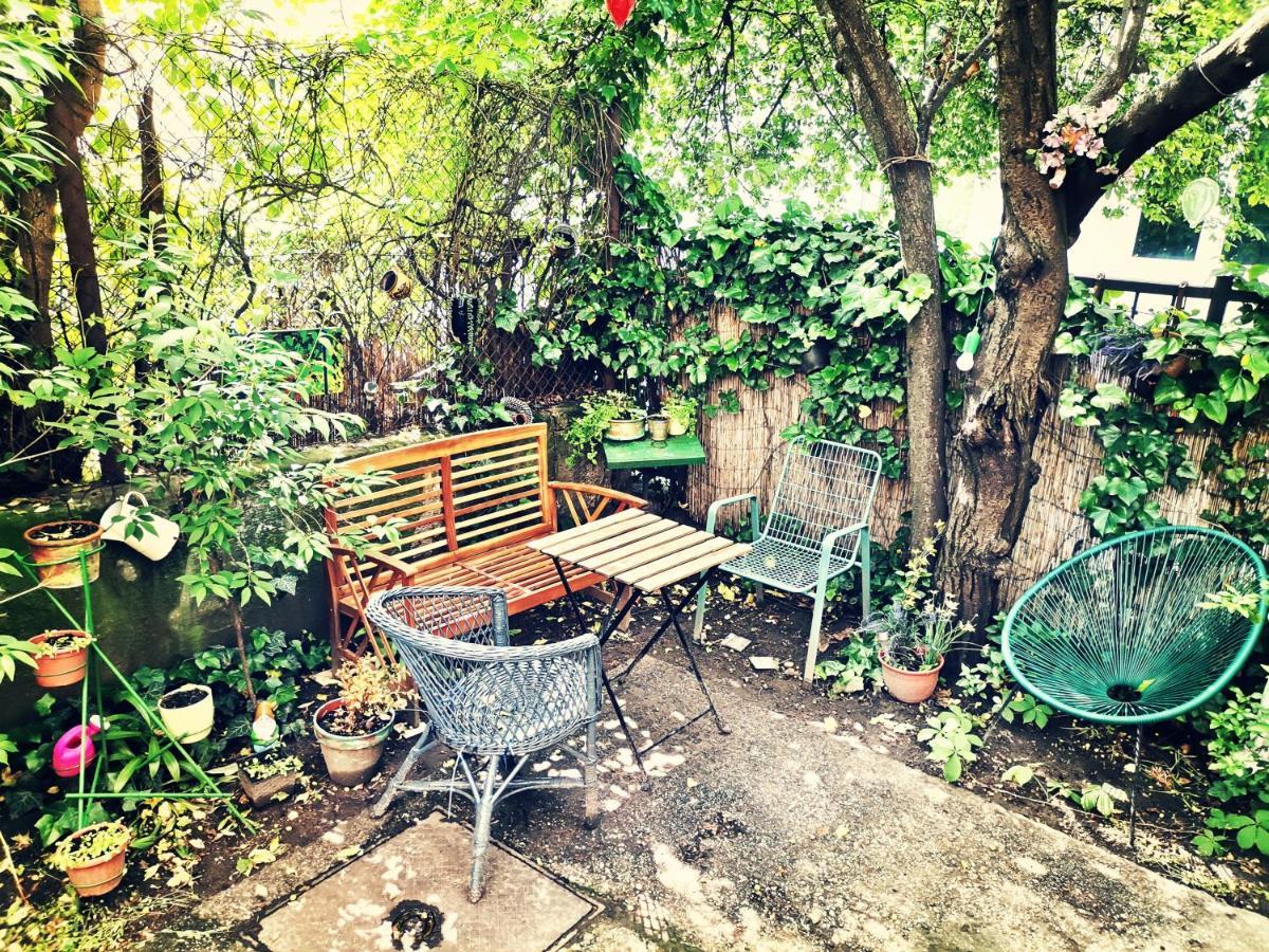 Flat In Historic Villa With Your Own Private Garden, Near City Park Budapest Exteriör bild